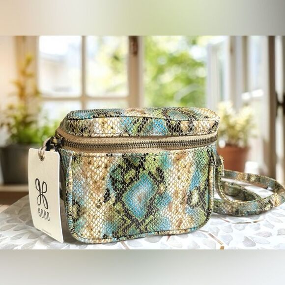 HOBO Vintage $198 Pixie Crossbody Bag Leather LTD Edition NWT - Picture 1 of 16